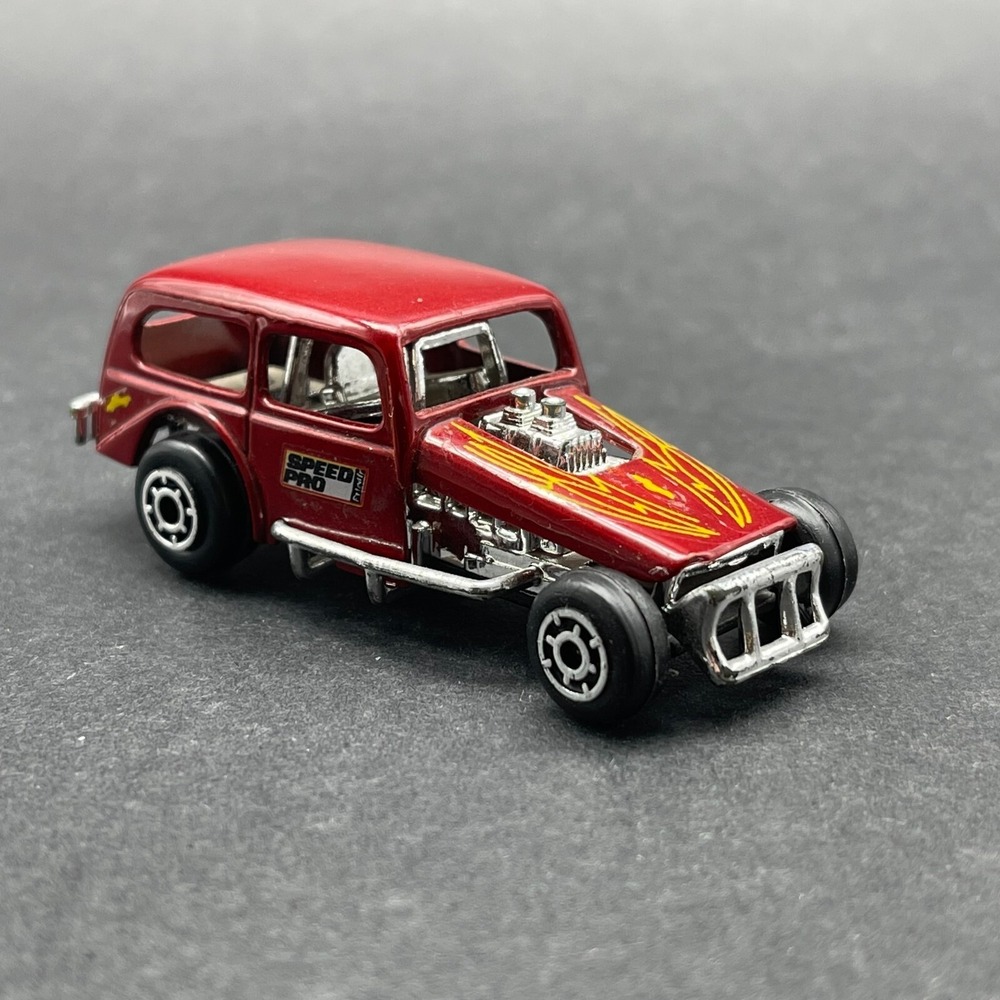 Zee Toys 1935 '35 Chevy‎ Modified Dirt Track Race Car Red Graphics Diecast 1/64
